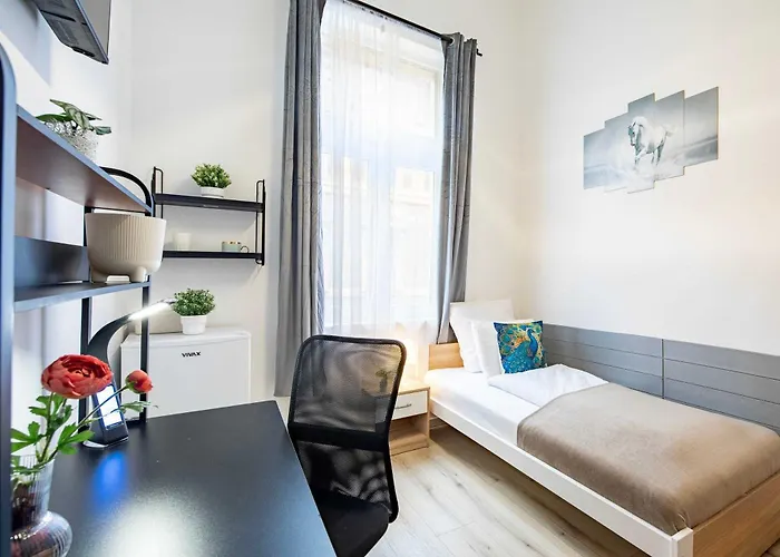 Lägenhet - Quiet Sleep For Solo Traveller Budapest