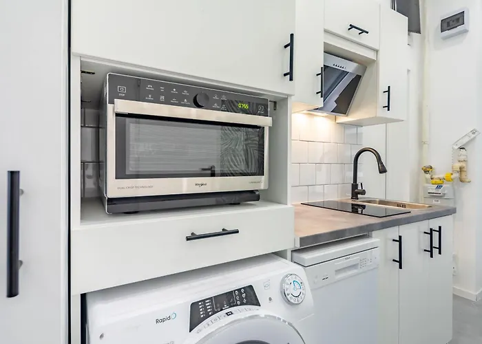 - Quiet Sleep For Solo Traveller