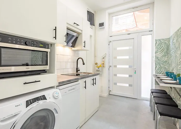 - Quiet Sleep For Solo Traveller * Budapesta