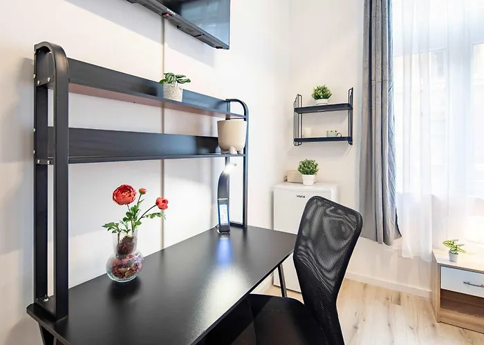 Apartament - Quiet Sleep For Solo Traveller *